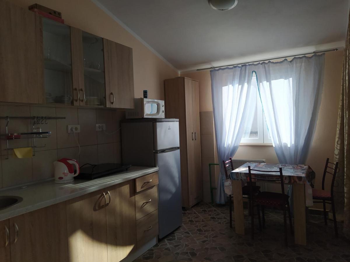 Monoliza Apartman Utjeha Kültér fotó